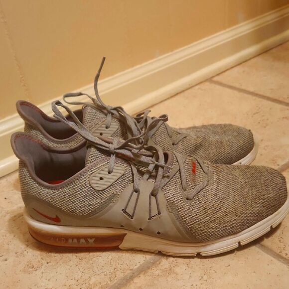 Nike Air Max Men's Sequent 3 Gray & Red Running Shoes 921694-060 Size 12 - Picture 1 of 12